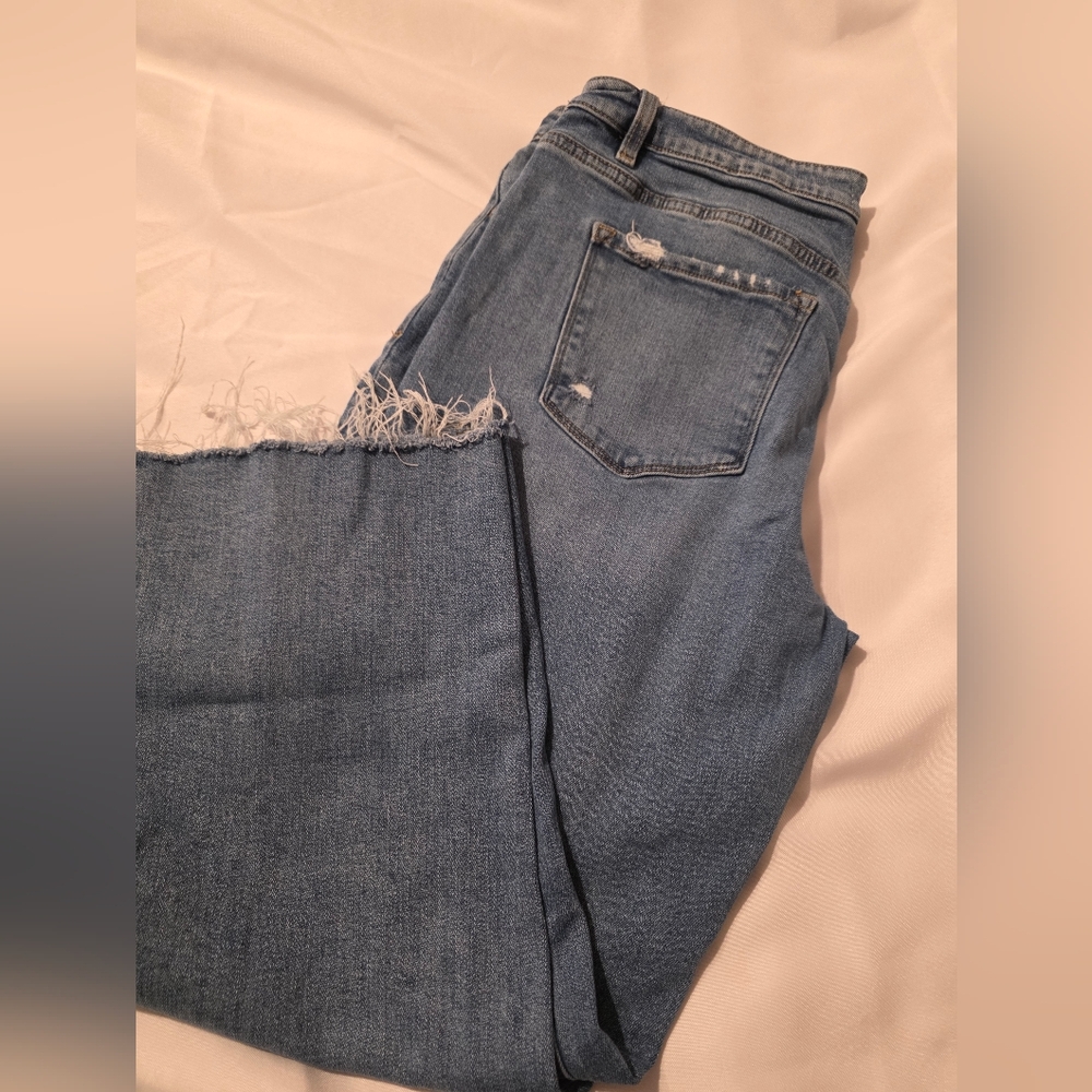 Flying Monkey Distressed Jeans Size 32 | Wide Leg Carrie Bradshaw Vintage Look
